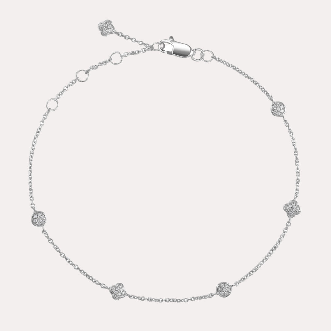 Pavé Circle & Clover Diamond Bracelet In 18K Gold - The Jewelyst. - Pavé Circle & Clover Diamond Bracelet In 18K Gold