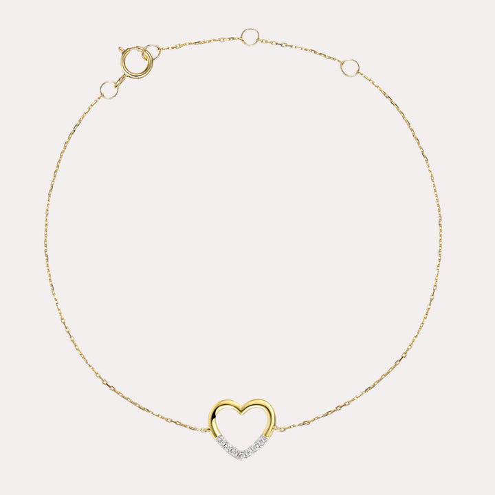 Pavé Diamond Heart Bracelet In 18K Gold - The Jewelyst. - Pavé Diamond Heart Bracelet In 18K Gold