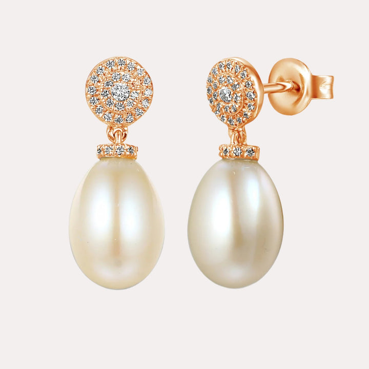 Pearl & Pavé Diamond Drop Earrings In 18K Gold - The Jewelyst. - Pearl & Pavé Diamond Drop Earrings In 18K Gold