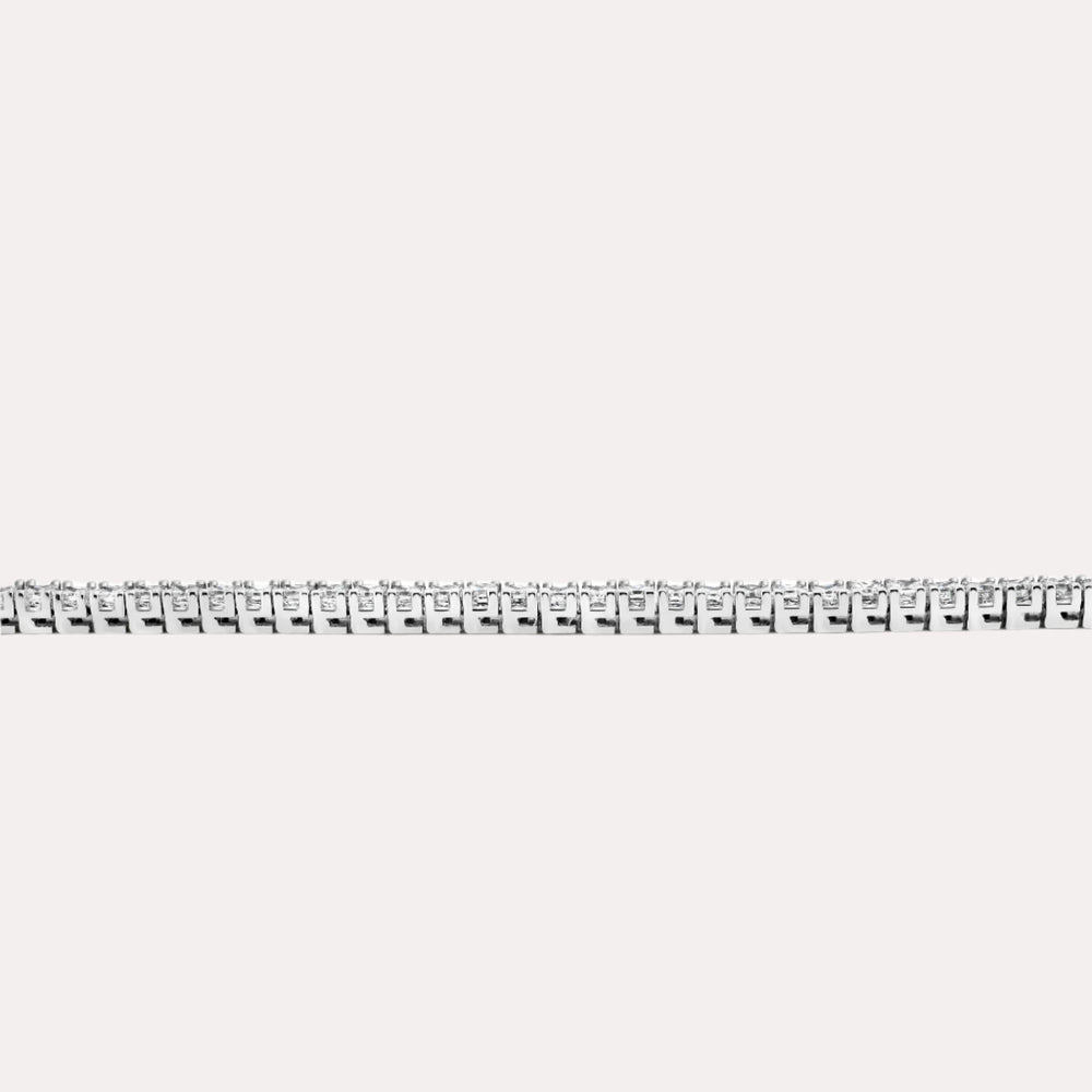 Princess Diamond Tennis Bracelet In 18K Gold - The Jewelyst. - Princess Diamond Tennis Bracelet In 18K Gold