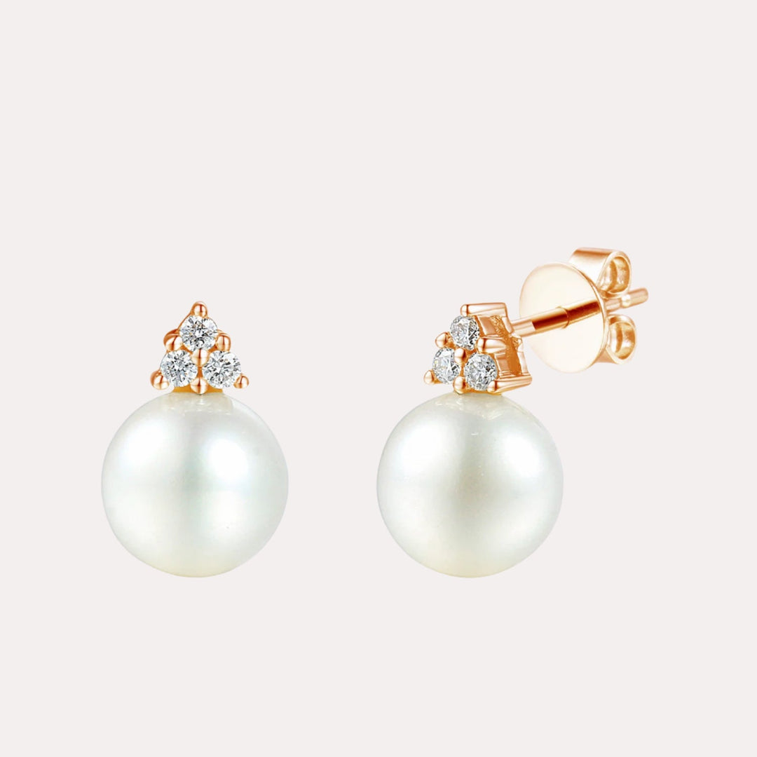 Round Pearl Trio Diamond Stud Earrings In 18K Gold - The Jewelyst. - Round Pearl Trio Diamond Stud Earrings In 18K Gold