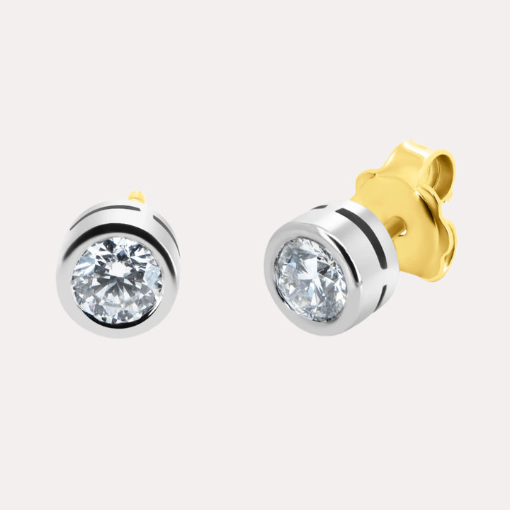 Rubover Round Brilliant Cut Diamond Stud Earrings - The Jewelyst. - Rubover Round Brilliant Cut Diamond Stud Earrings