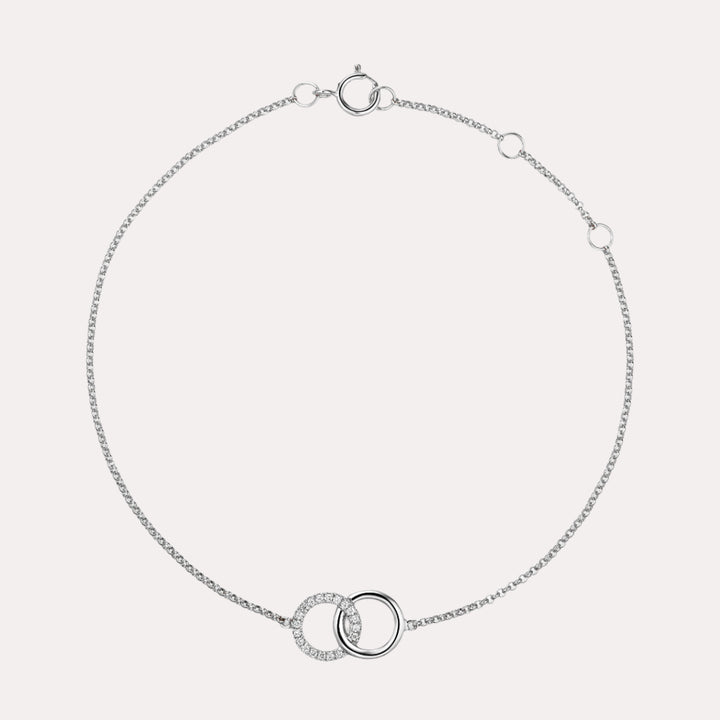 Diamond & Plain Coupled Circle Bracelet In 18K Gold