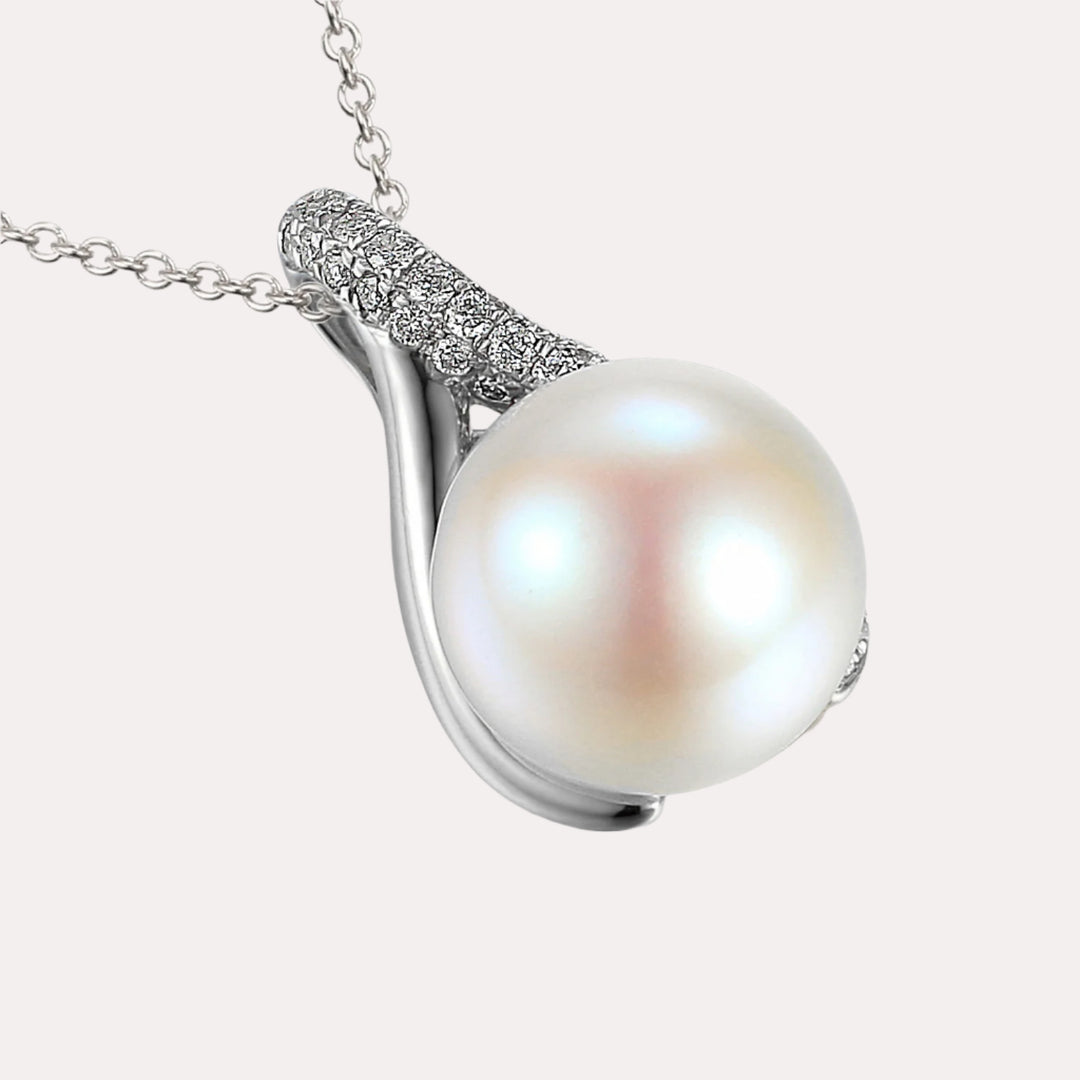 Round Pearl With Diamond Trefoil Drop Pendant Necklace In 18K Gold