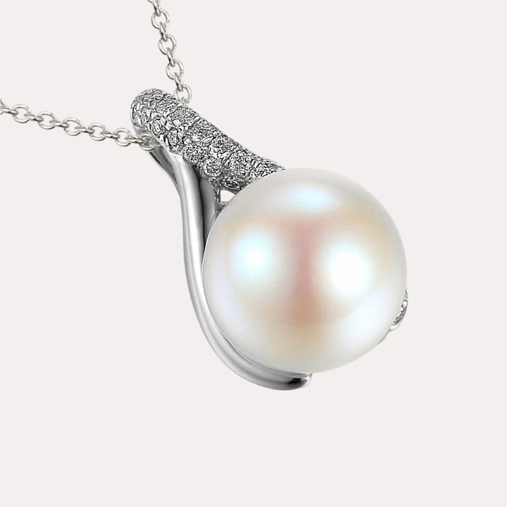 Round Pearl With Diamond Trefoil Drop Pendant Necklace In 18K Gold