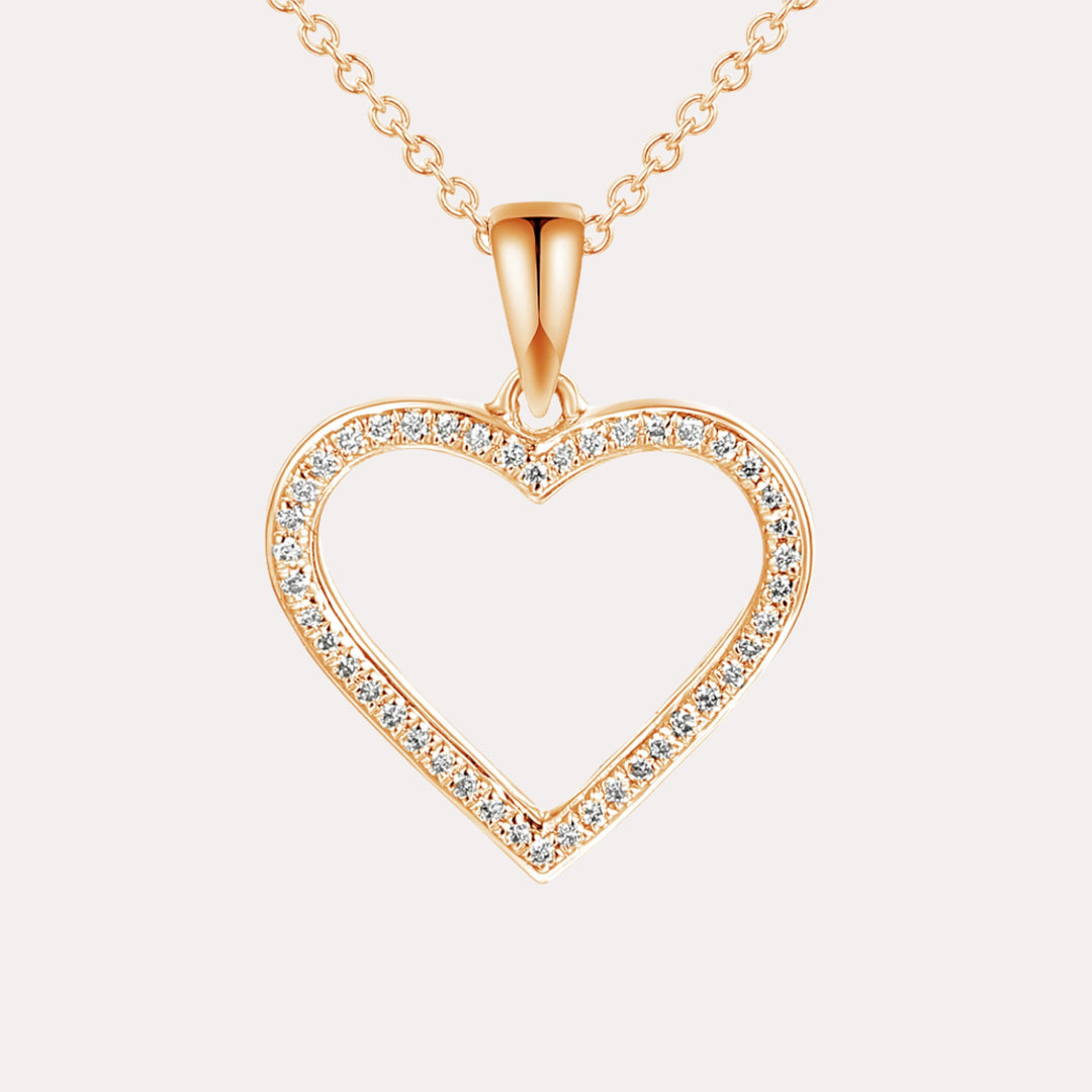 Round Brilliant Diamond Heart Shape Pendant Necklace In 18K Gold