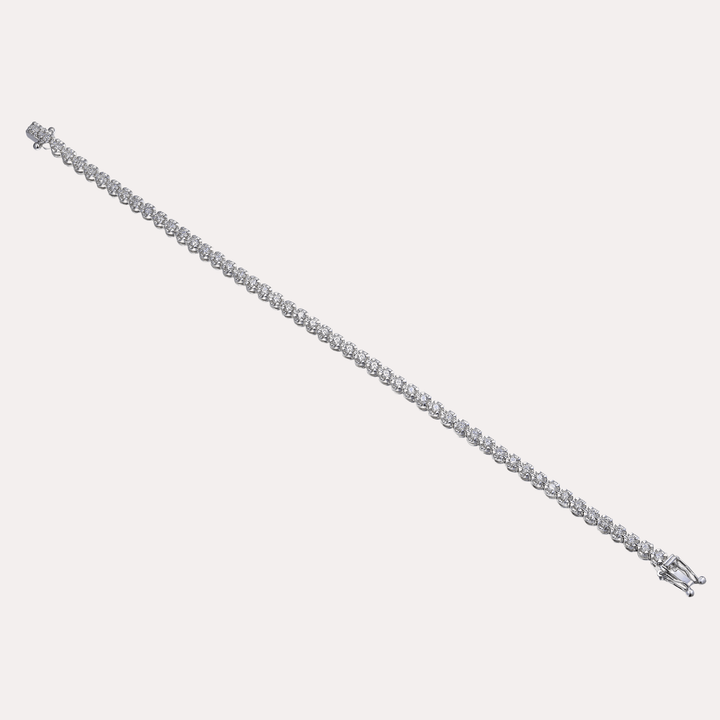 Claw Set Round Brilliant Cut Diamond Tennis Bracelet In 18K Gold - The Jewelyst. - Claw Set Round Brilliant Cut Diamond Tennis Bracelet In 18K Gold