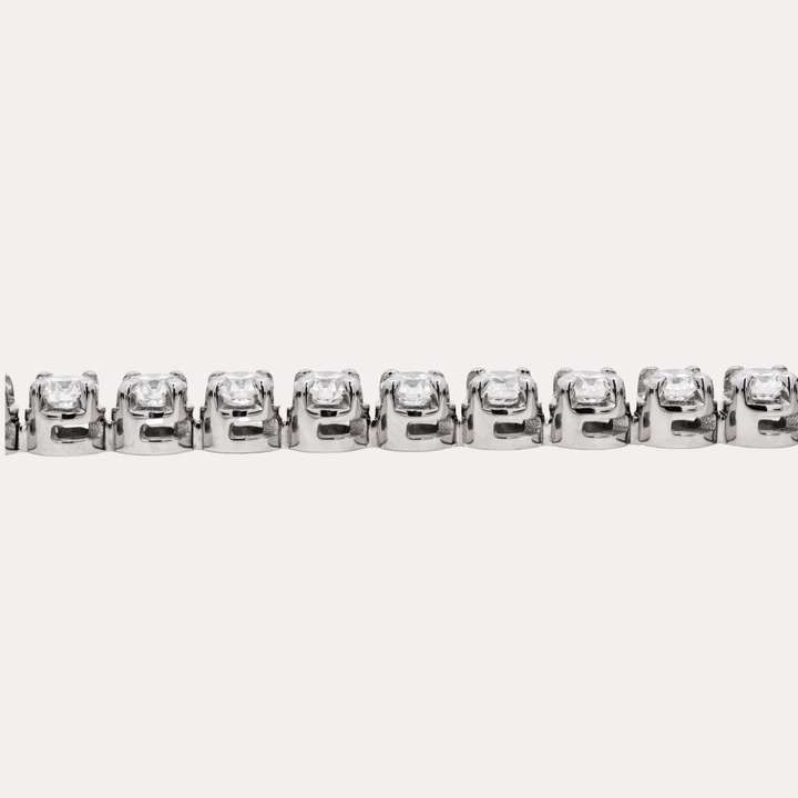 Original Diamond Tennis Bracelet In 18K Gold - The Jewelyst. - Original Diamond Tennis Bracelet In 18K Gold