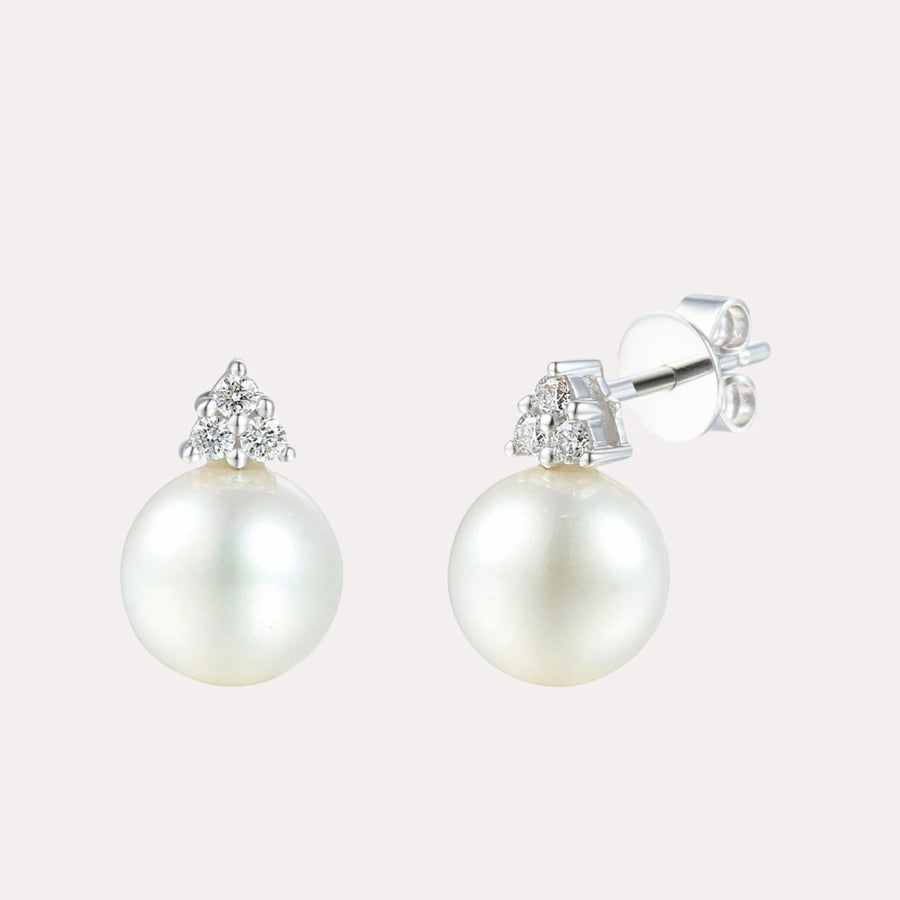 Round Pearl Trio Diamond Stud Earrings In 18K Gold - The Jewelyst. - Round Pearl Trio Diamond Stud Earrings In 18K Gold
